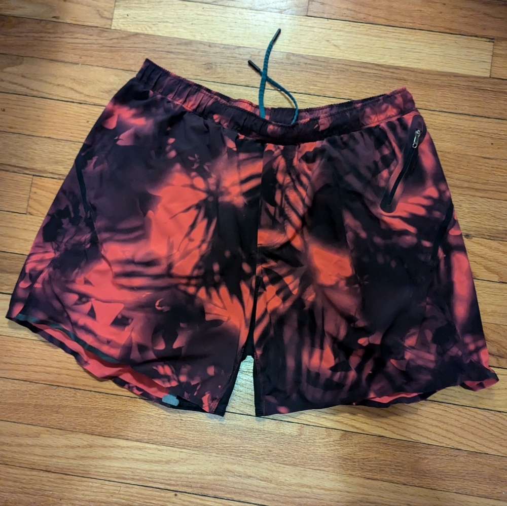 Lululemon Pace Breaker Training Shorts - Men's XL - Black and Red Print